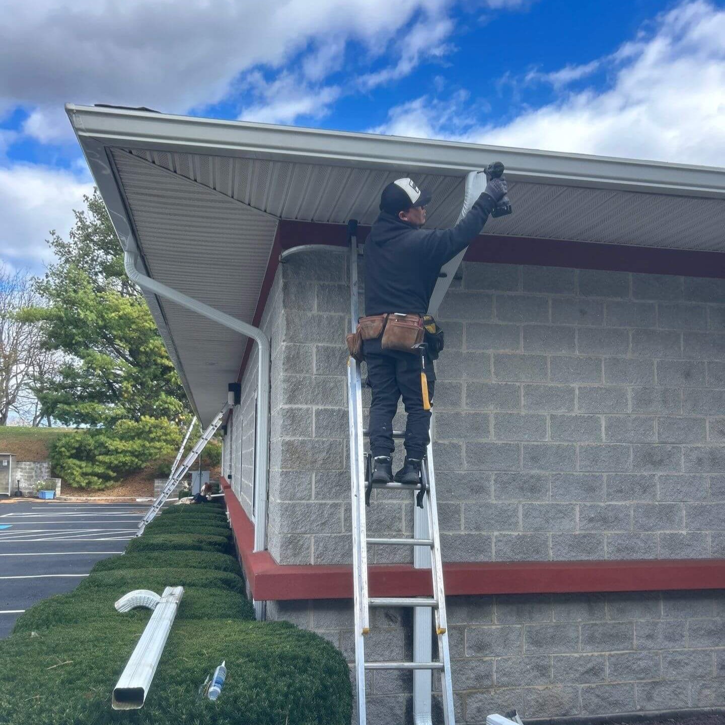 Professional gutter repair in Montgomery County